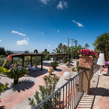 Vecchia Masseria Charme&relax Farm stay *